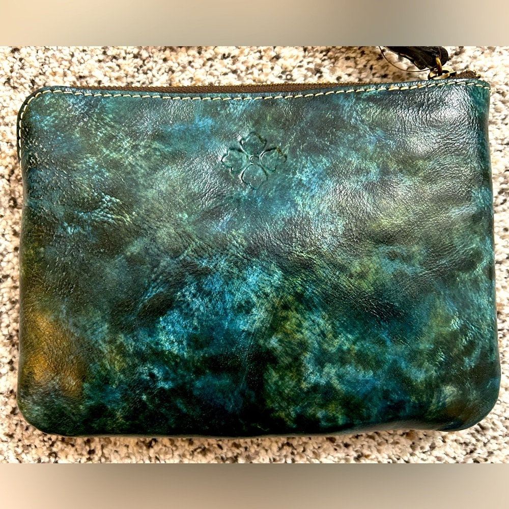 Patricia Nast Cassini Wristlet NWT - Picture 2 of 6